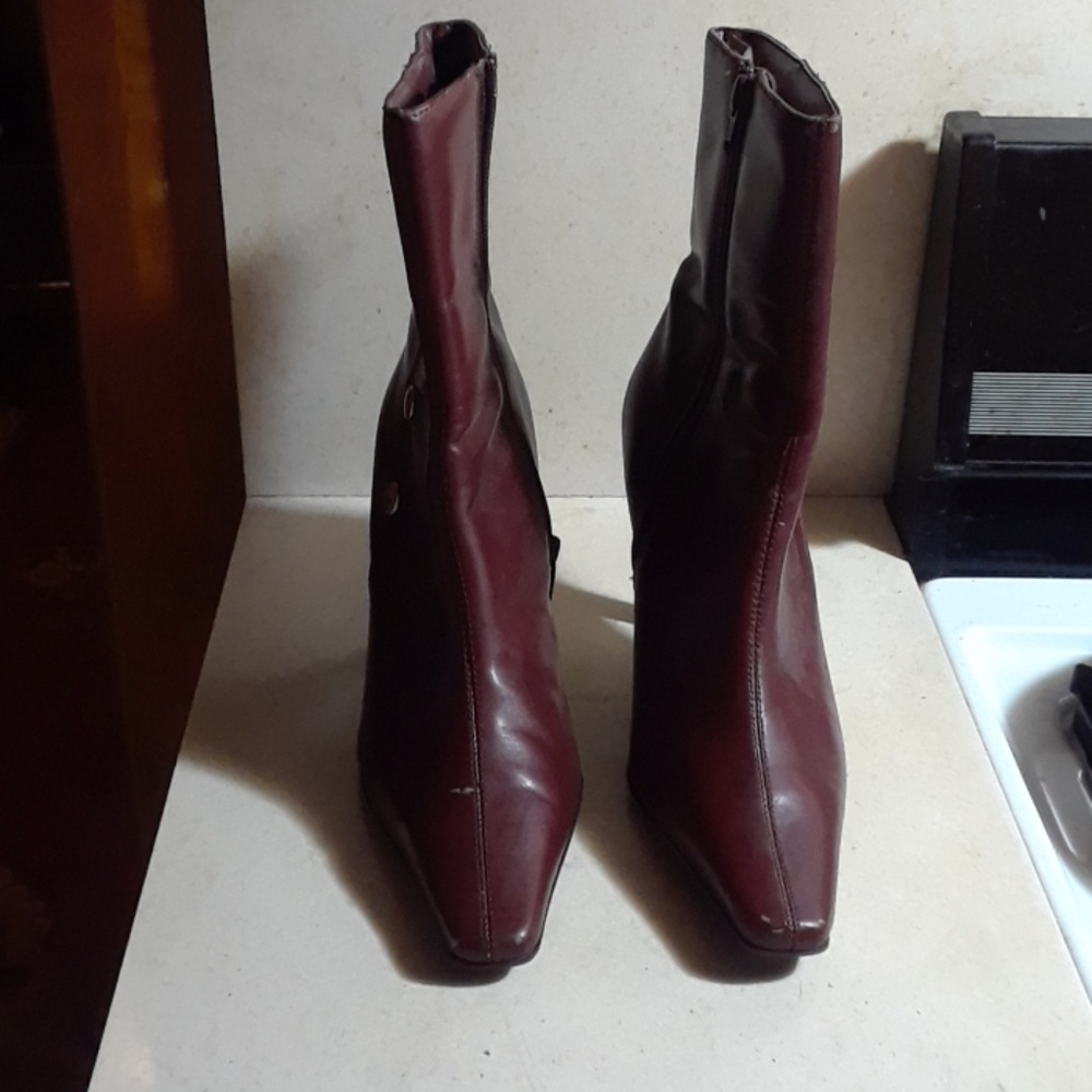 Ankle boots, burgundy